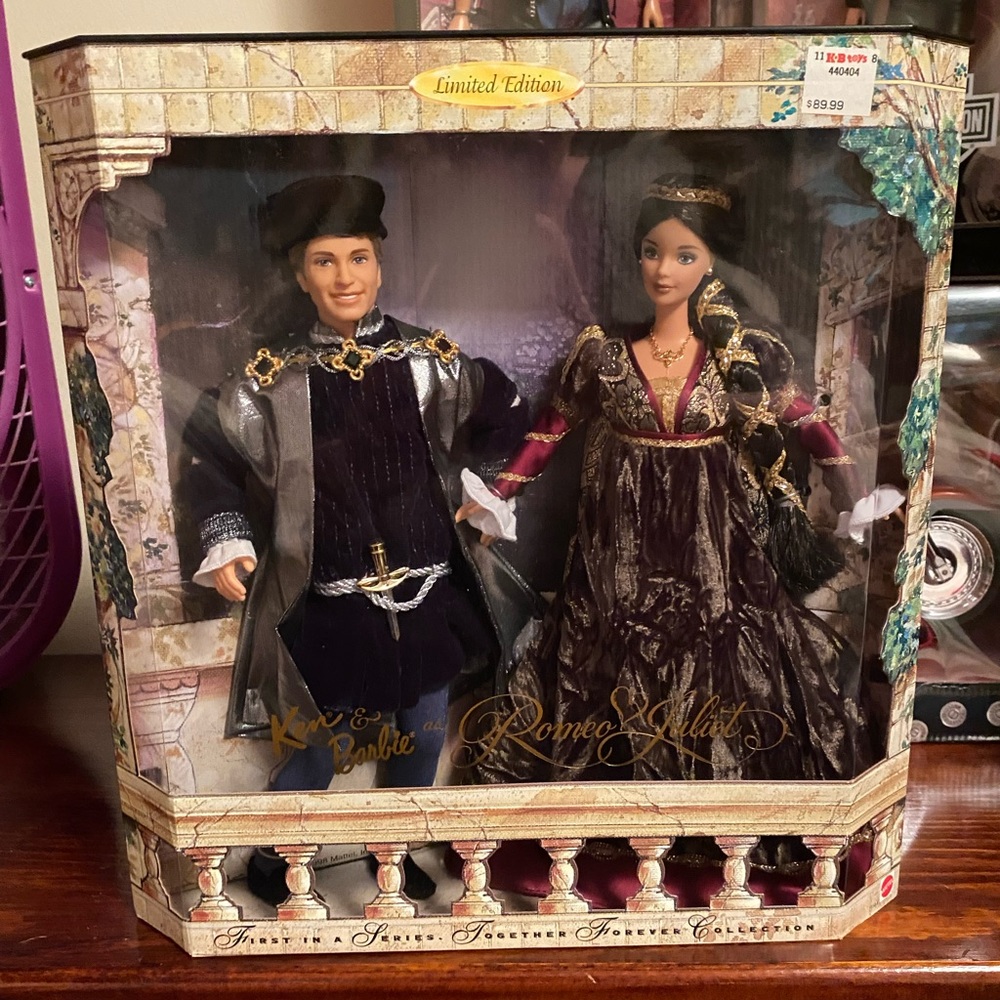Vintage 1997 Ken and Barbie as Romeo & Juliet!! NWT!!